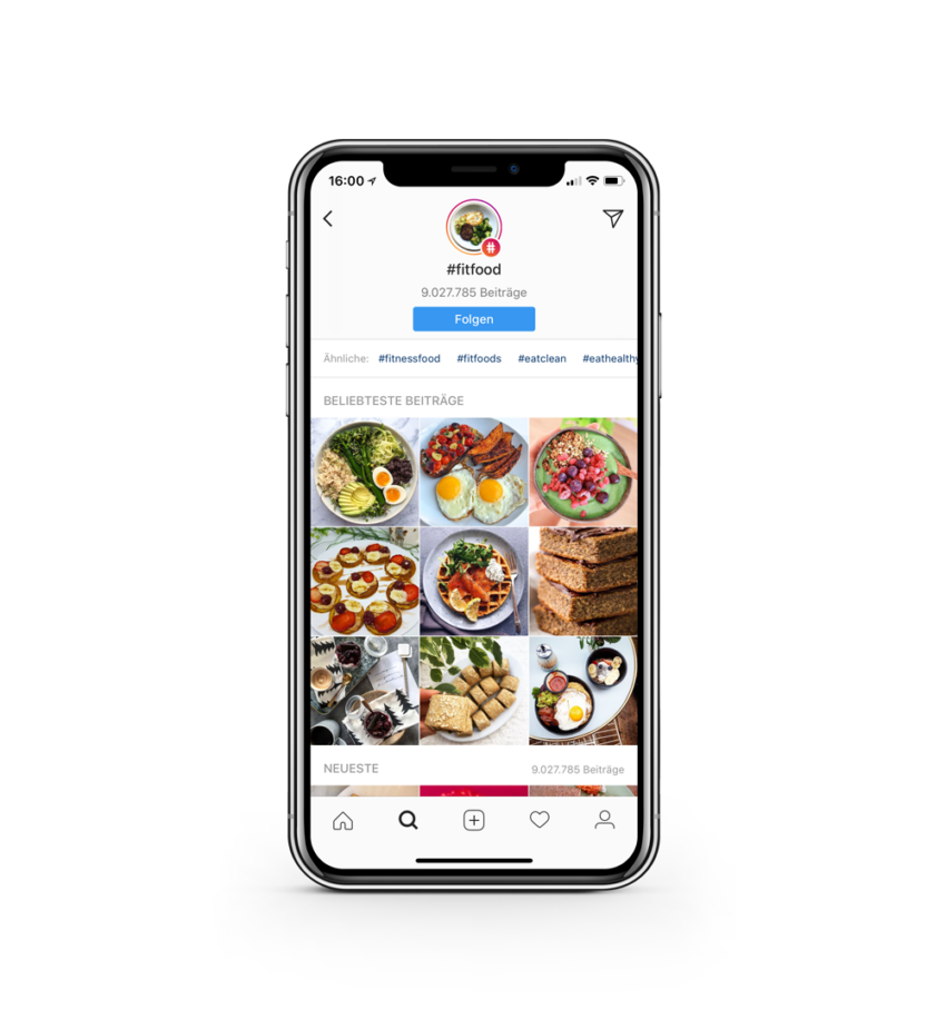 Smartphone zeigt Fitness-Food-Hashtag auf Instagram.